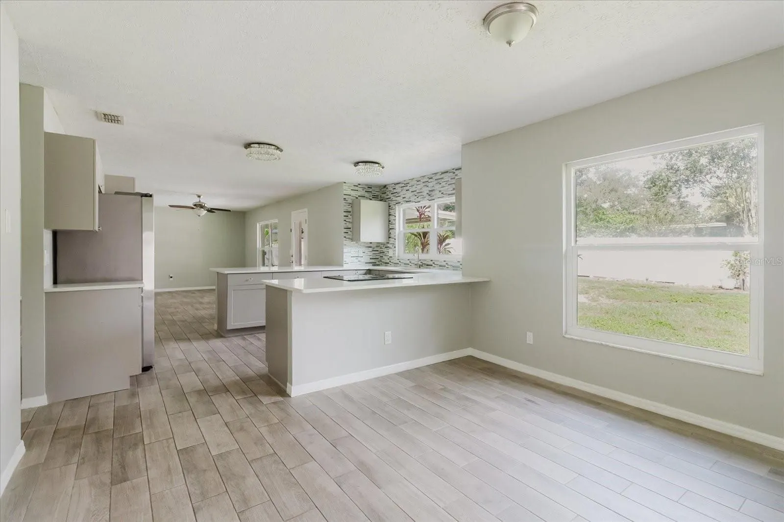 1111 BRYAN RD