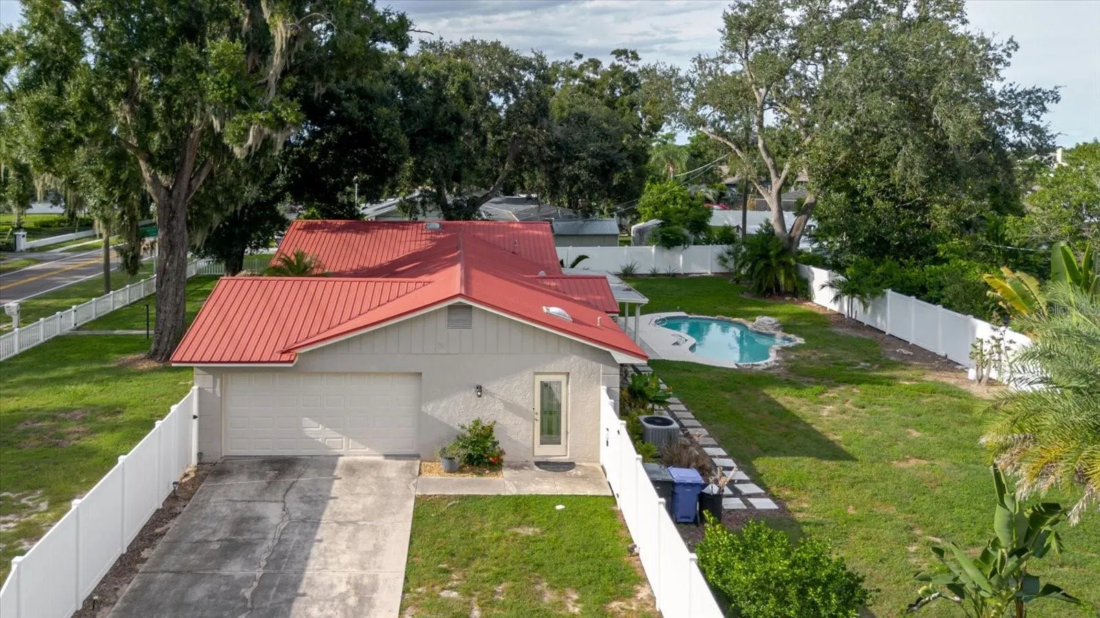 1111 BRYAN RD
