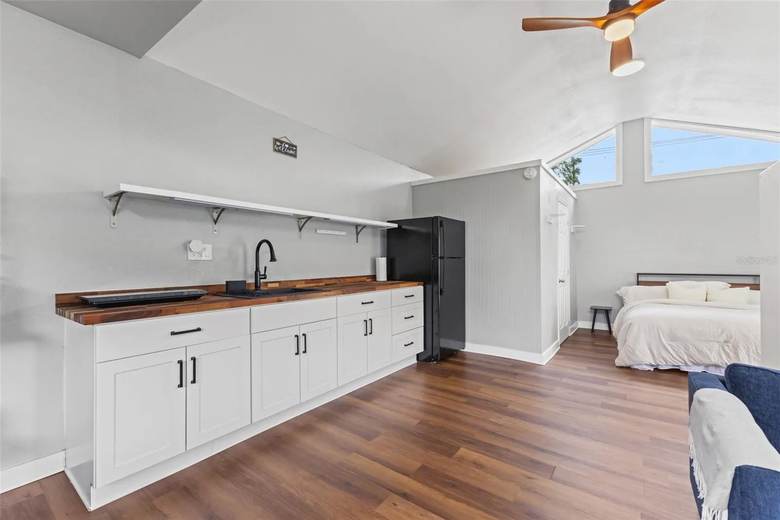 303 W FRIERSON AVE