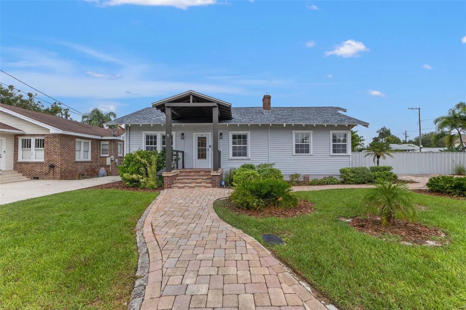303 W FRIERSON AVE
