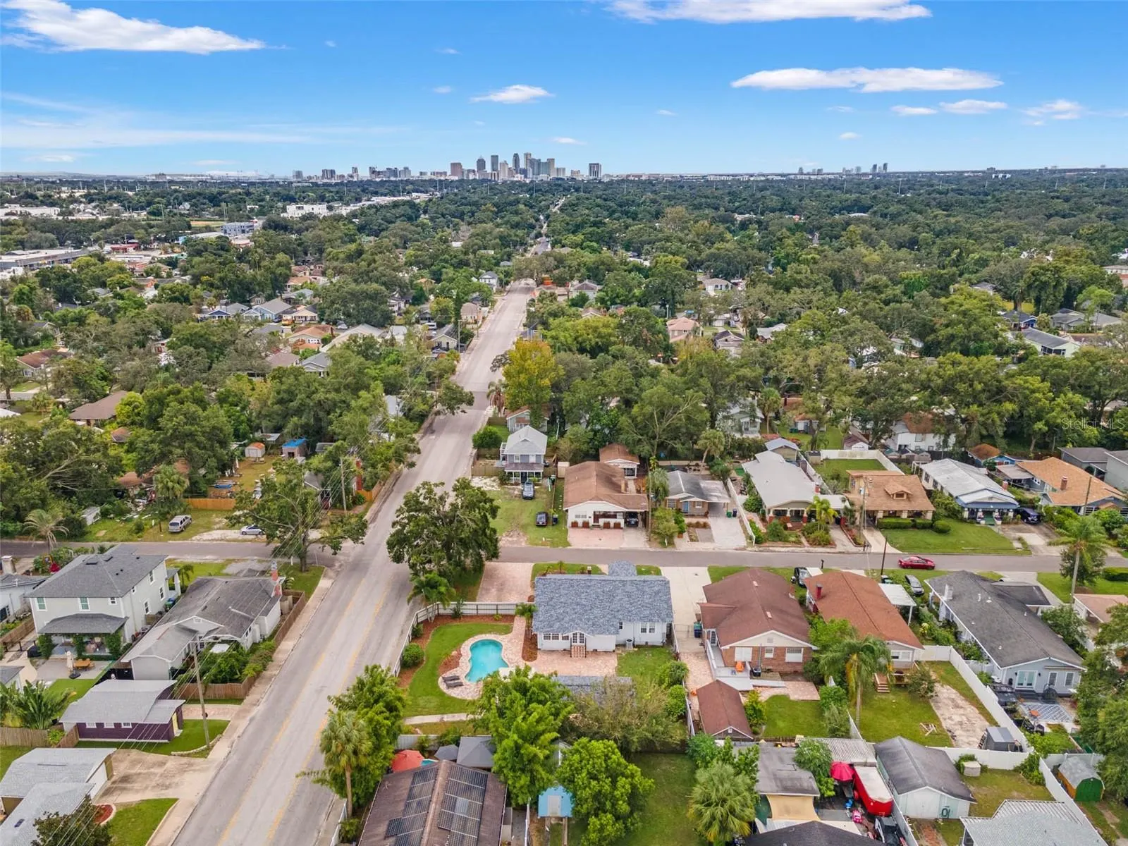 303 W FRIERSON AVE
