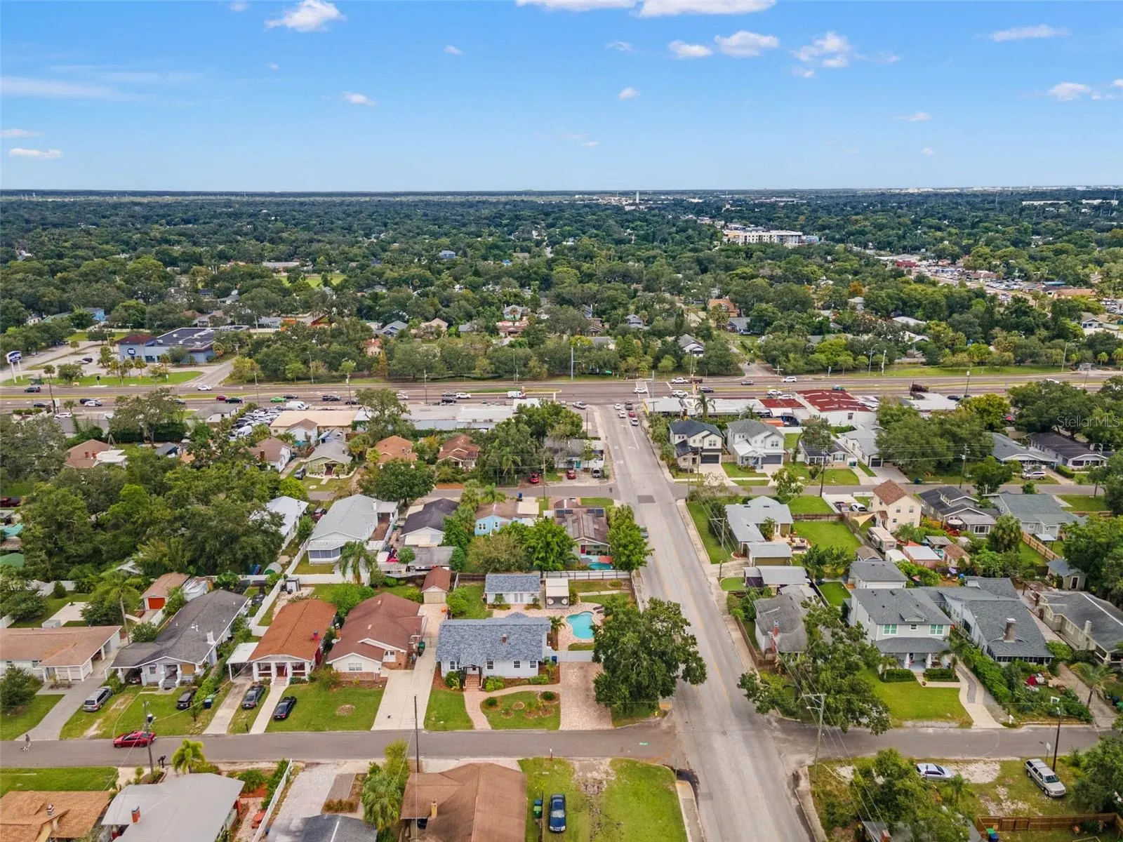 303 W FRIERSON AVE