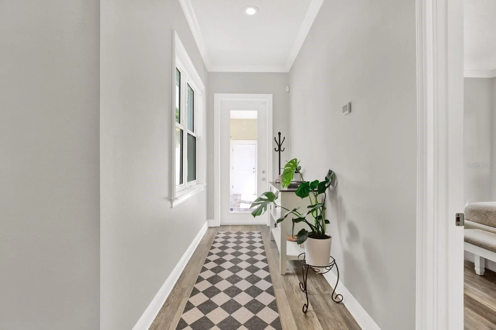 1901 25TH AVE N