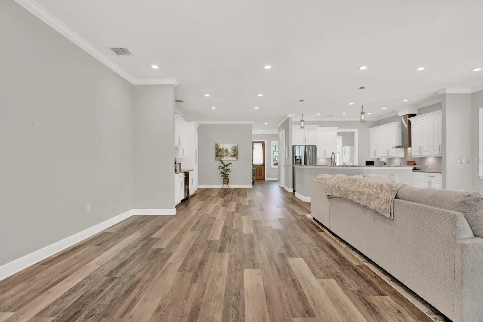 1901 25TH AVE N