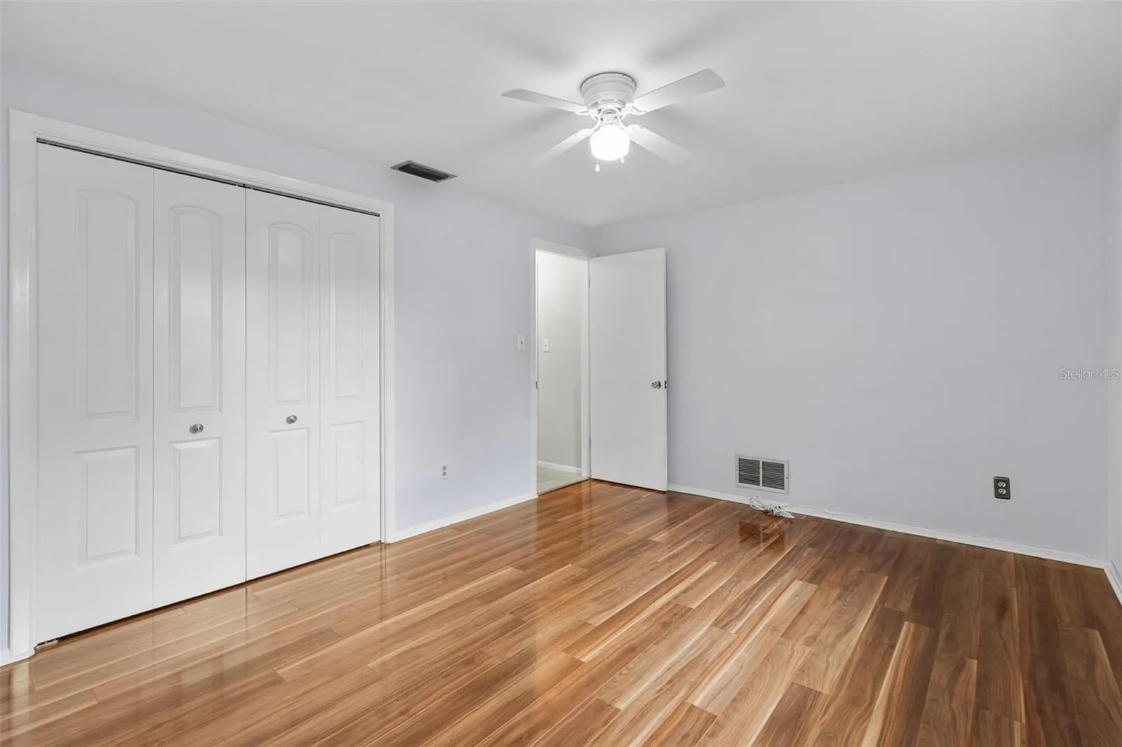2267 MANOR CT