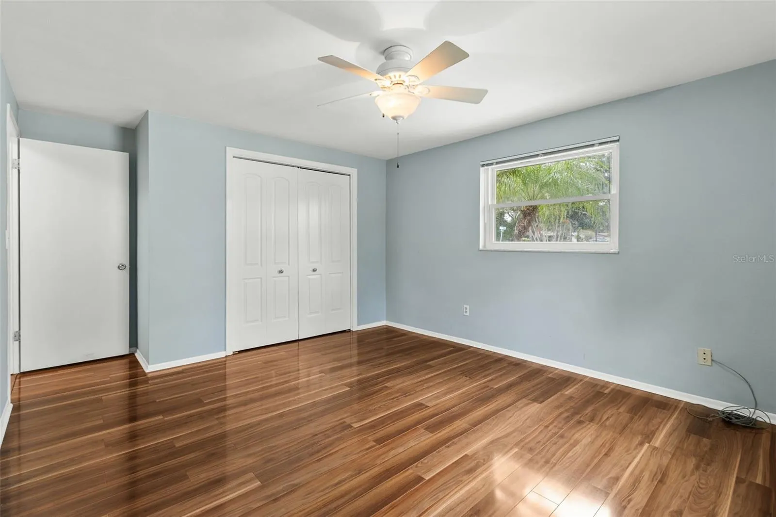 2267 MANOR CT