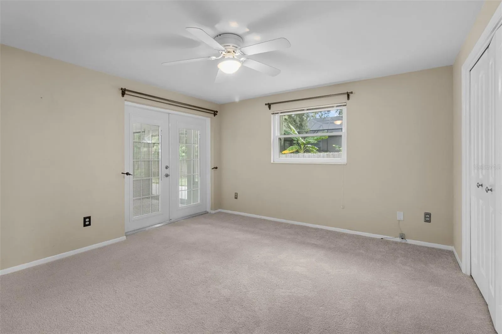 2267 MANOR CT