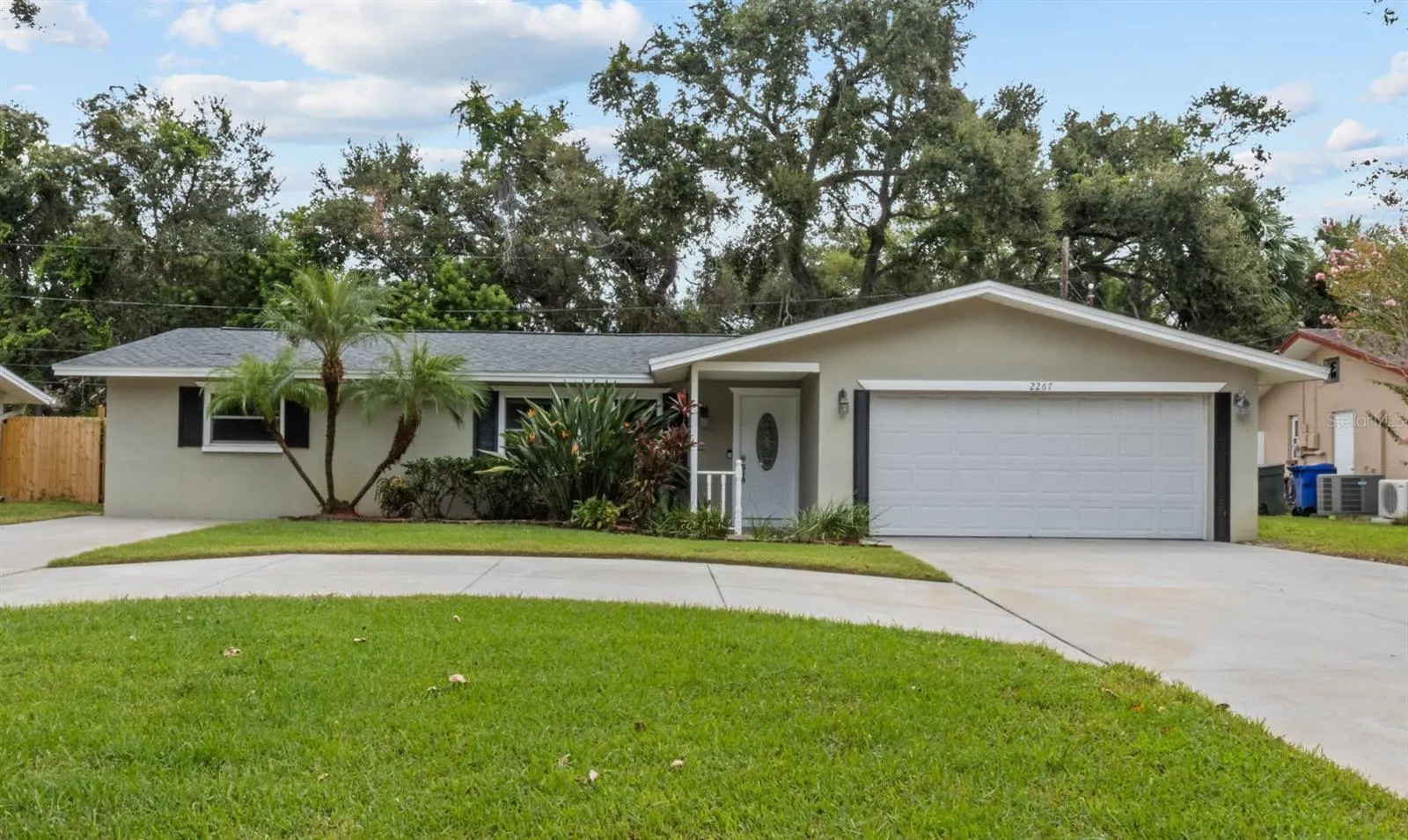 2267 MANOR CT