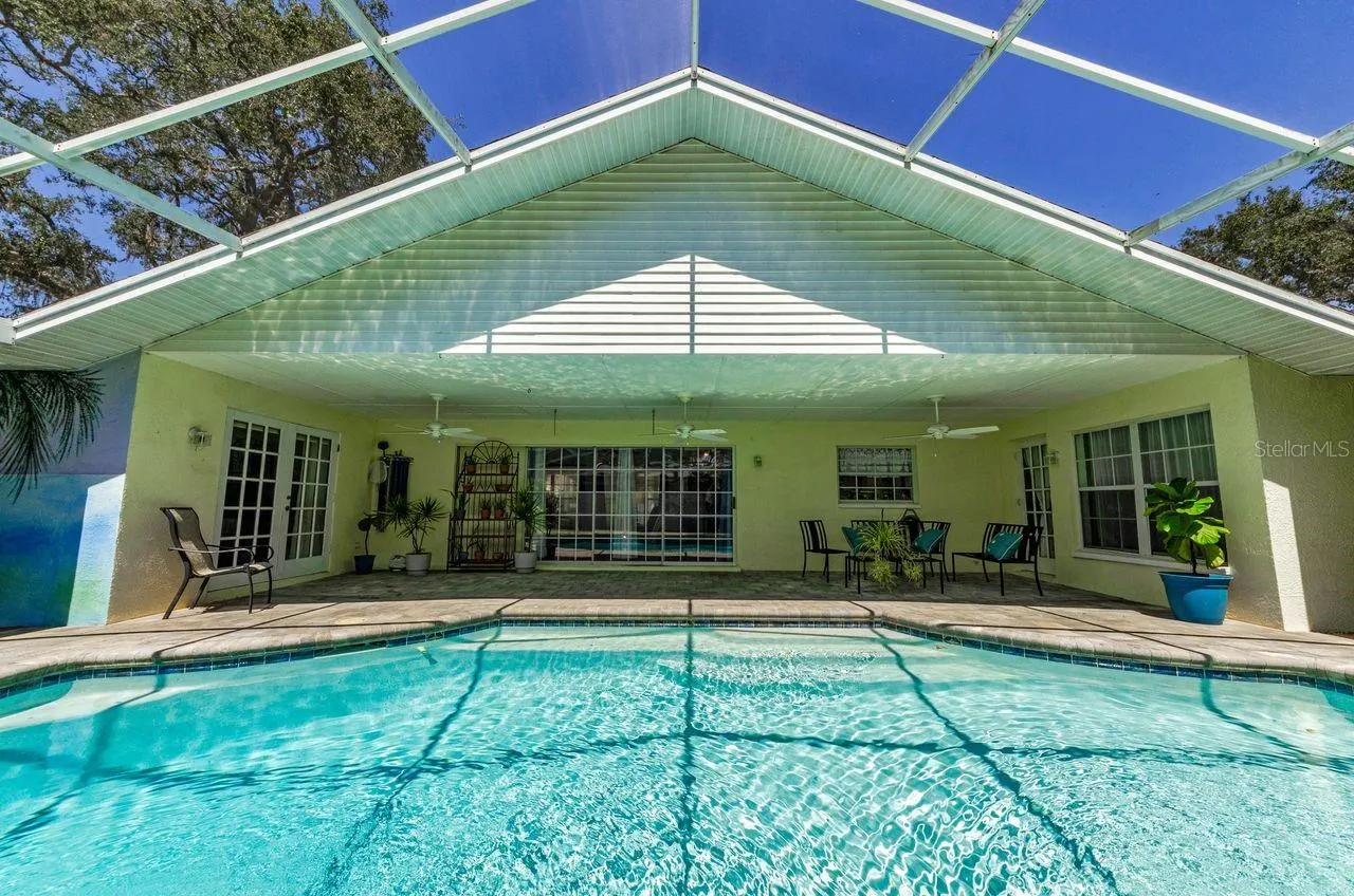 1611 GULF BEACH BLVD
