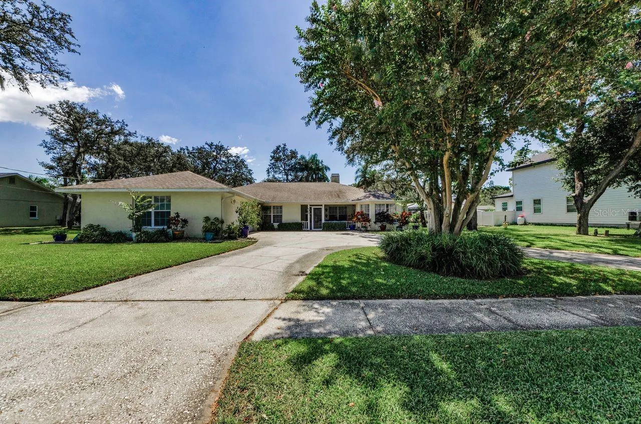 1611 GULF BEACH BLVD