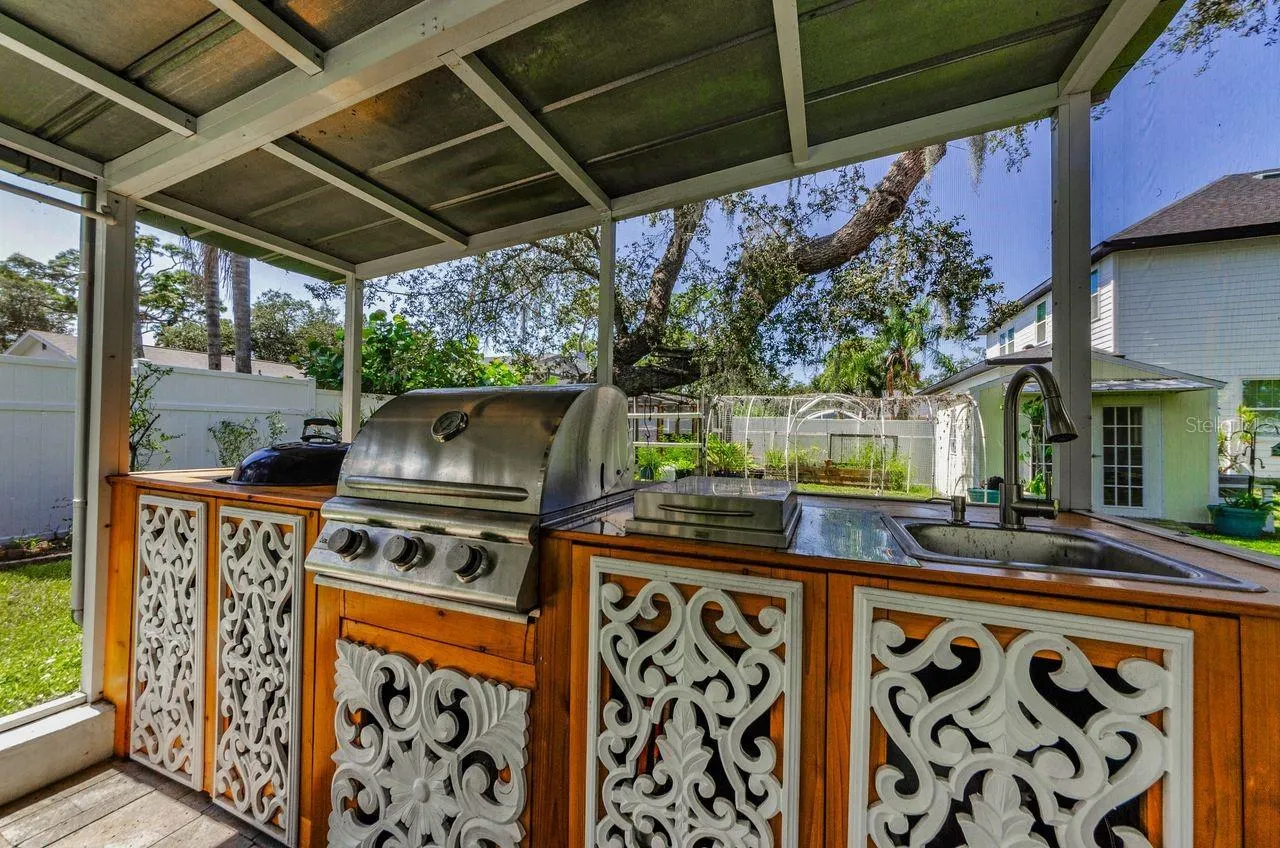 1611 GULF BEACH BLVD