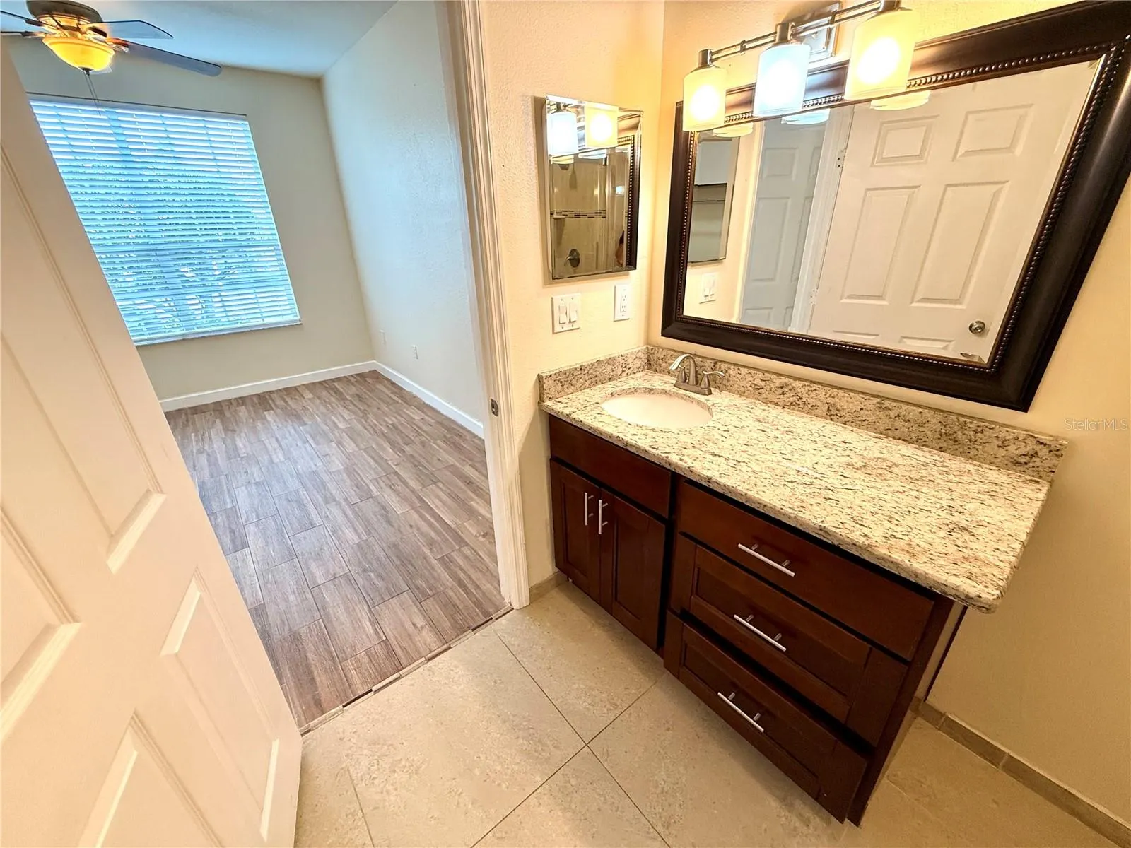 10512 WINDSOR LAKE CT #10512, #10512