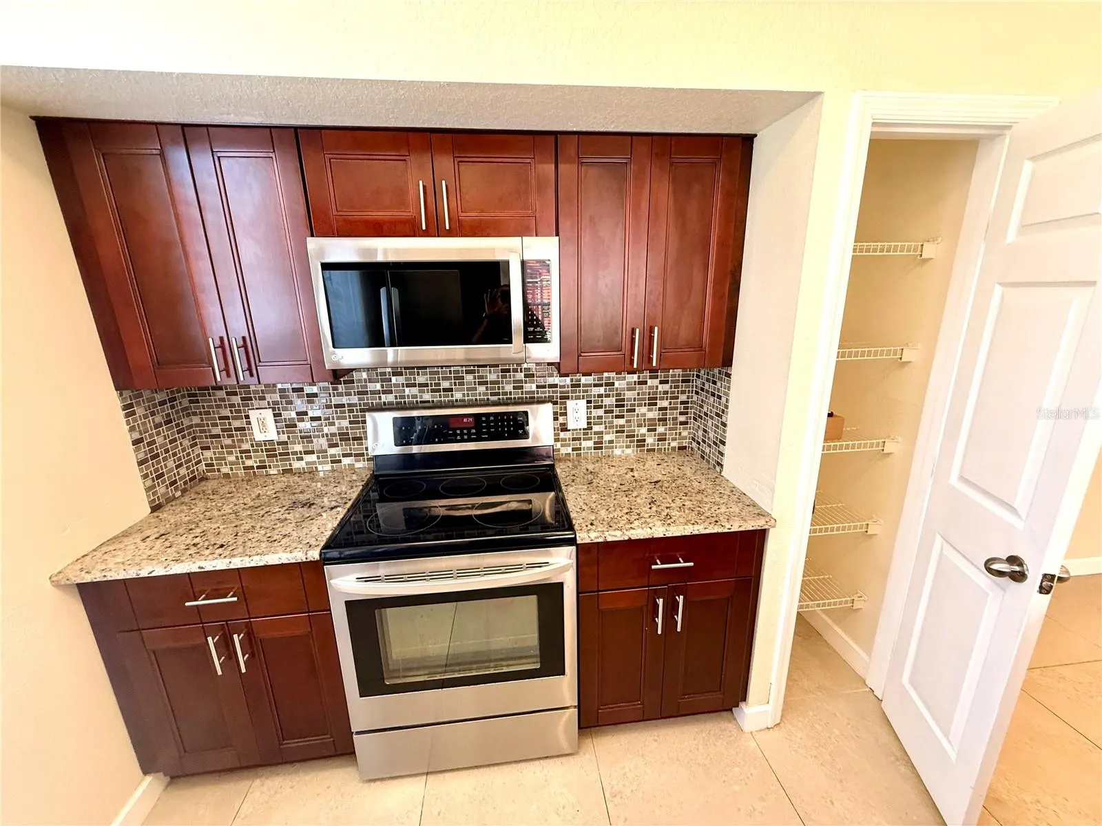 10512 WINDSOR LAKE CT #10512, #10512