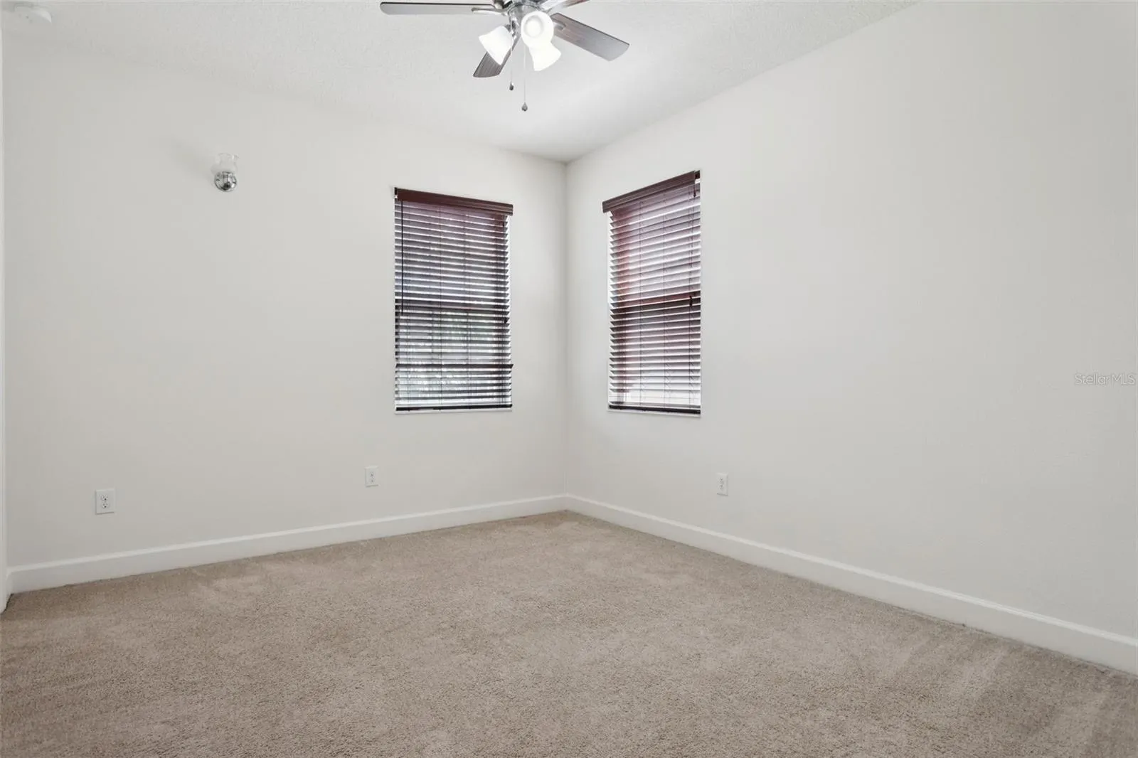 16036 BELLA WOODS DR