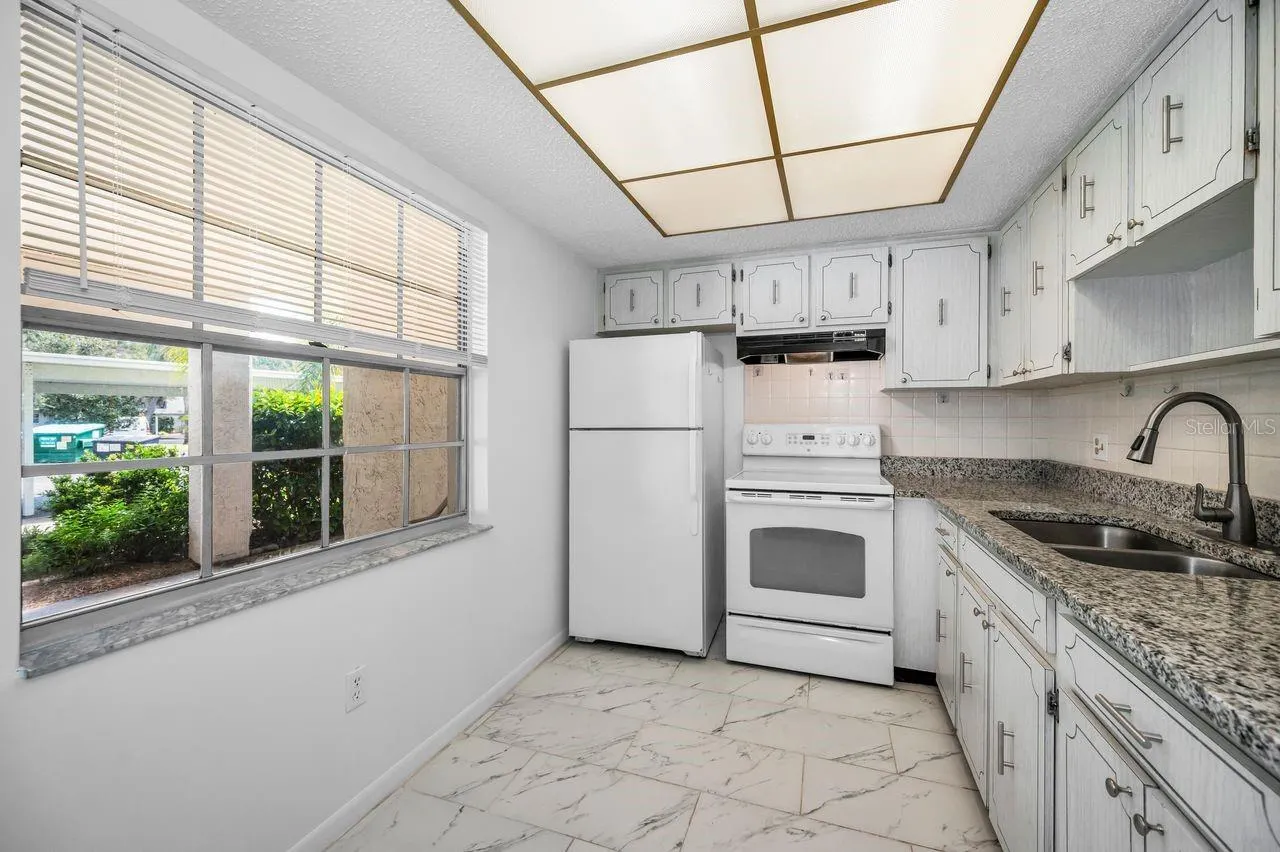 860 VIRGINIA ST #105, #105