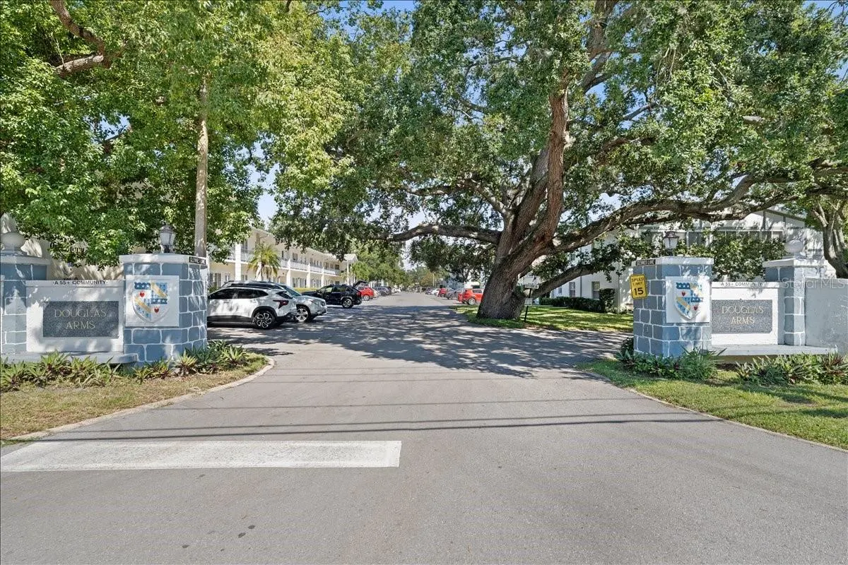 200 GLENNES LN #108, #108