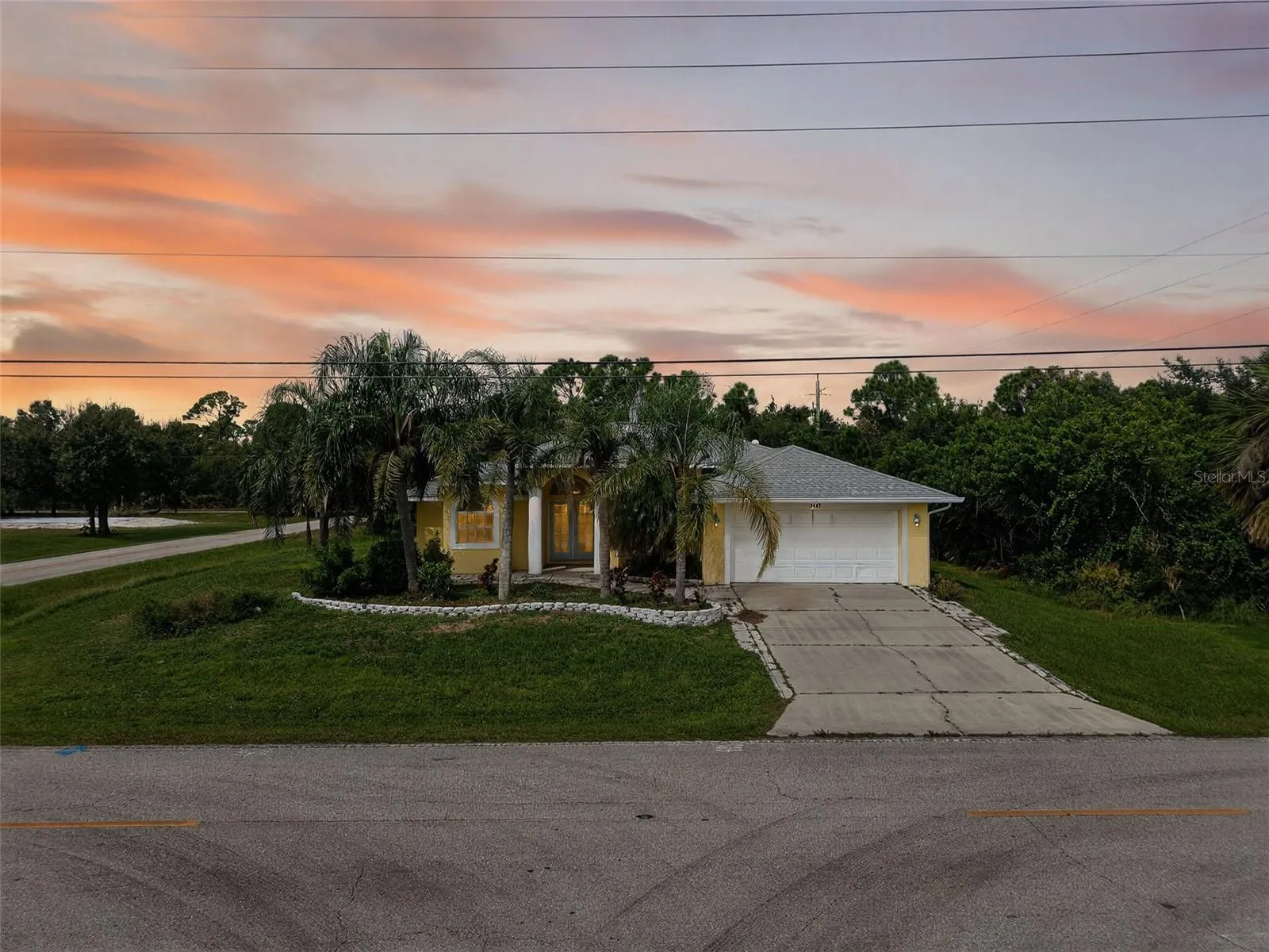3447 LOVELAND BLVD