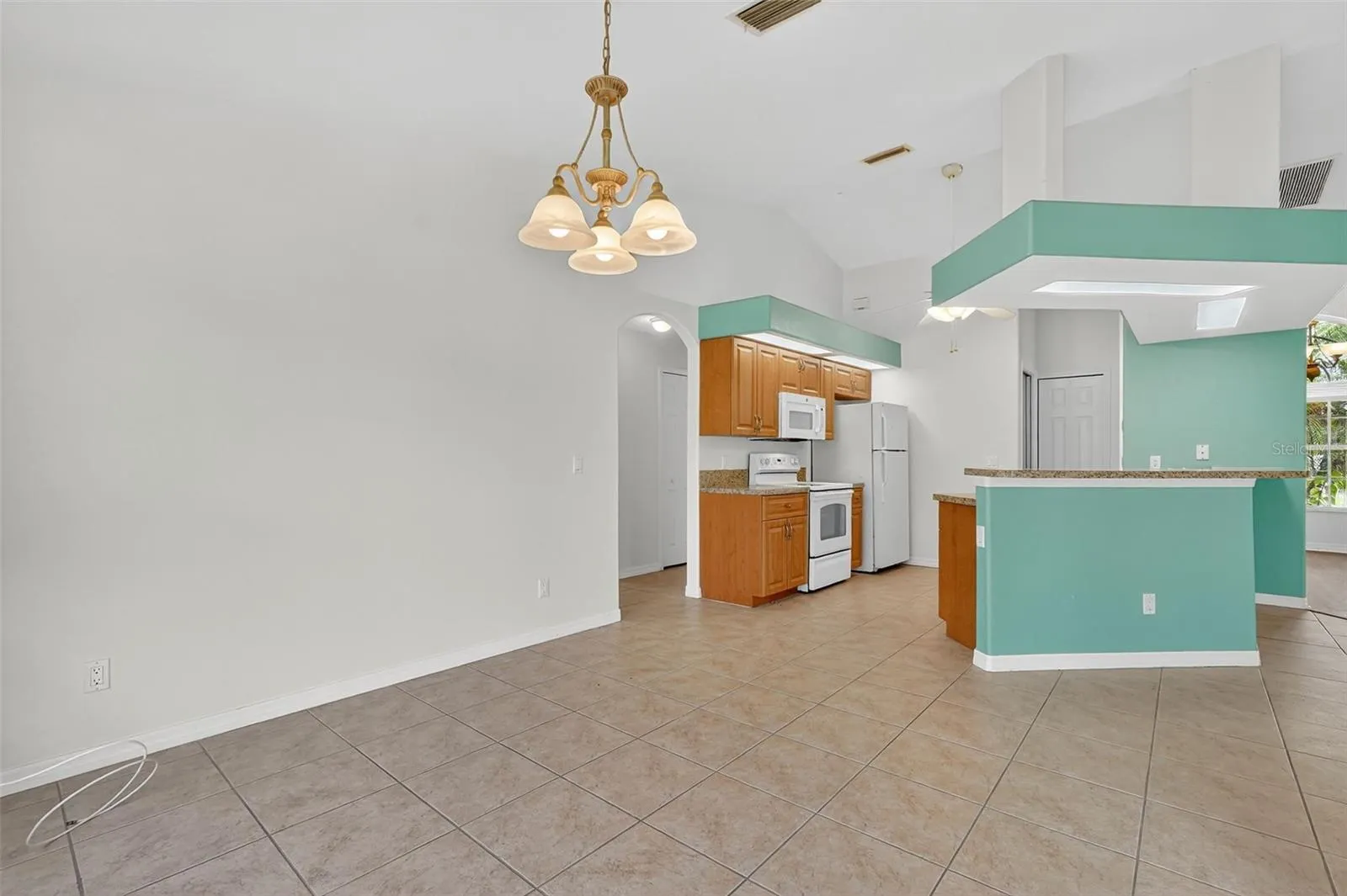 3447 LOVELAND BLVD
