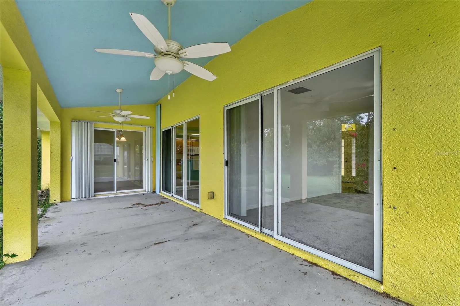 3447 LOVELAND BLVD