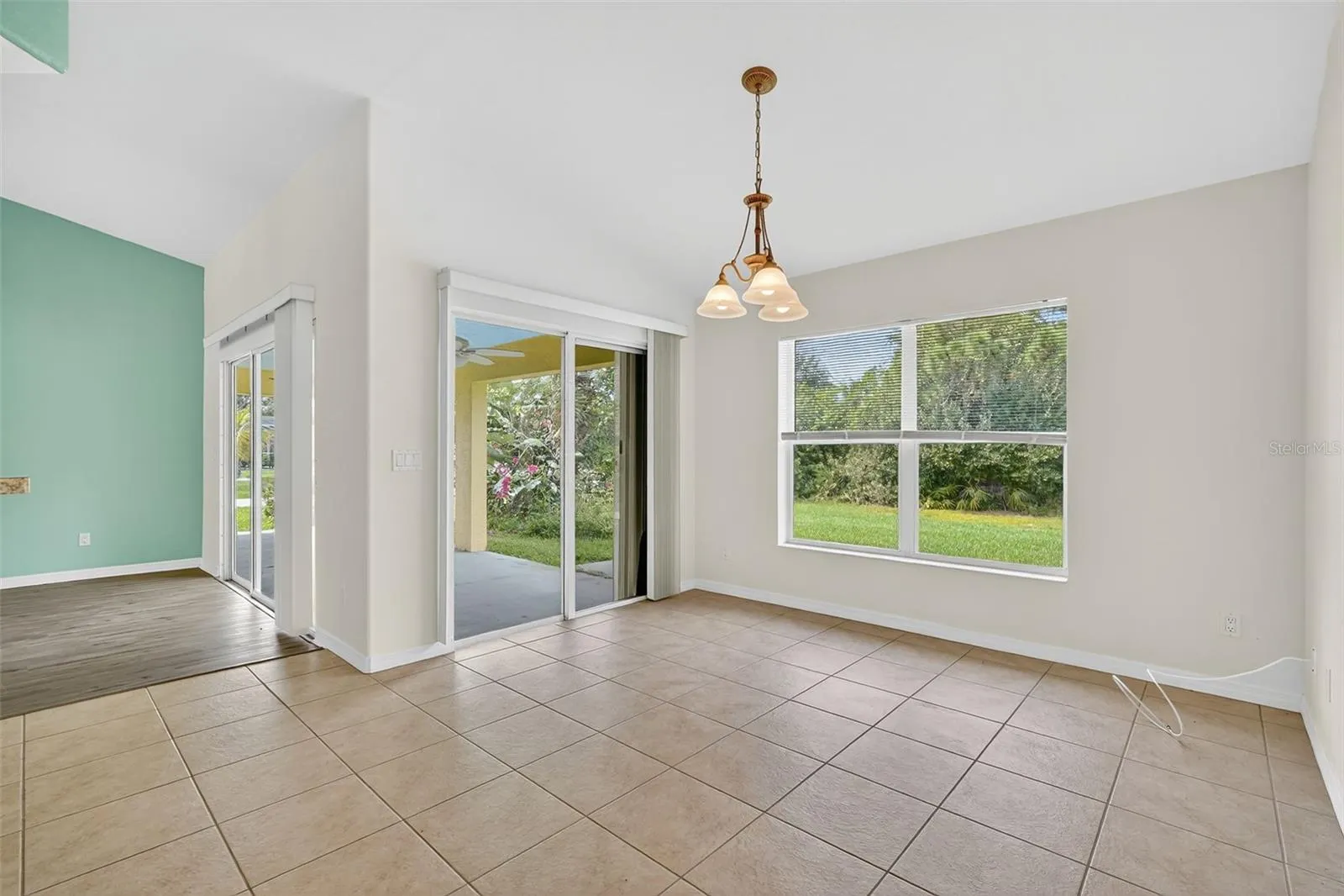 3447 LOVELAND BLVD