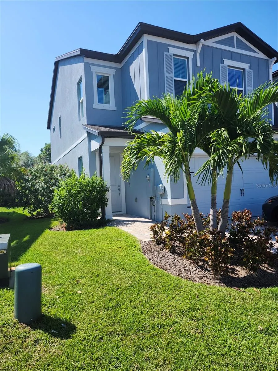 11292 BEACH WALK WAY NE