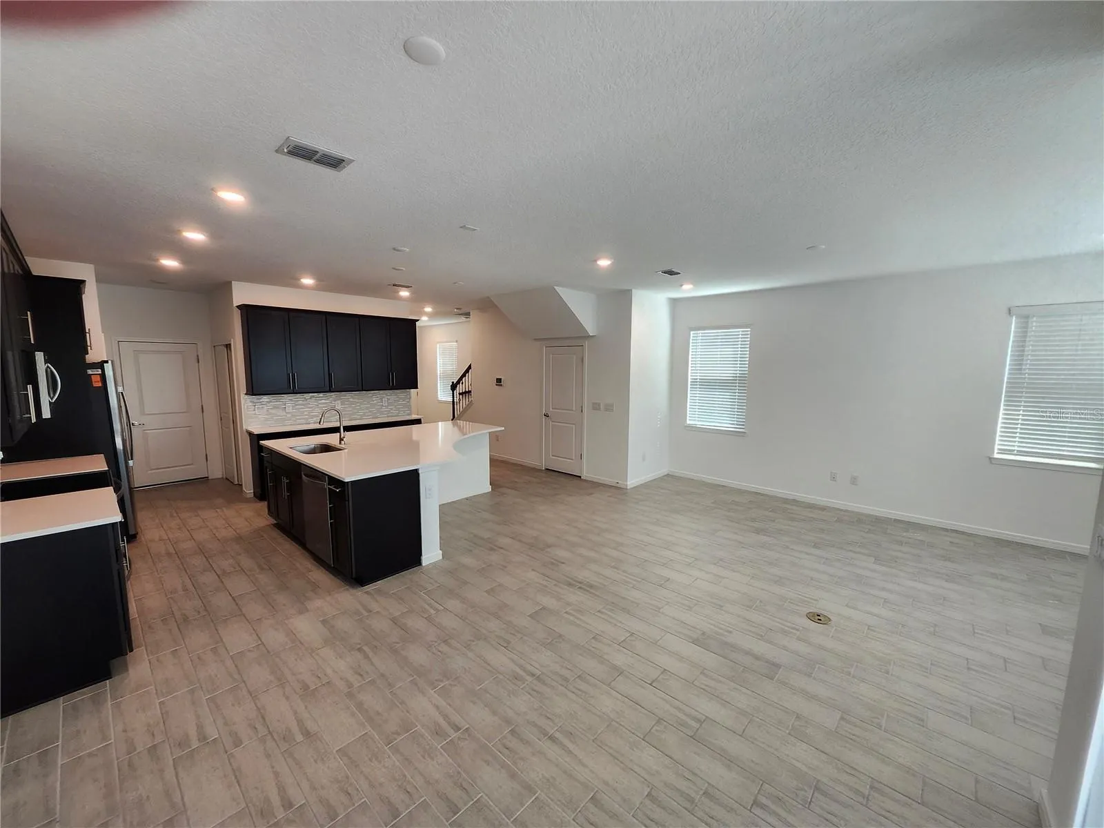 11292 BEACH WALK WAY NE