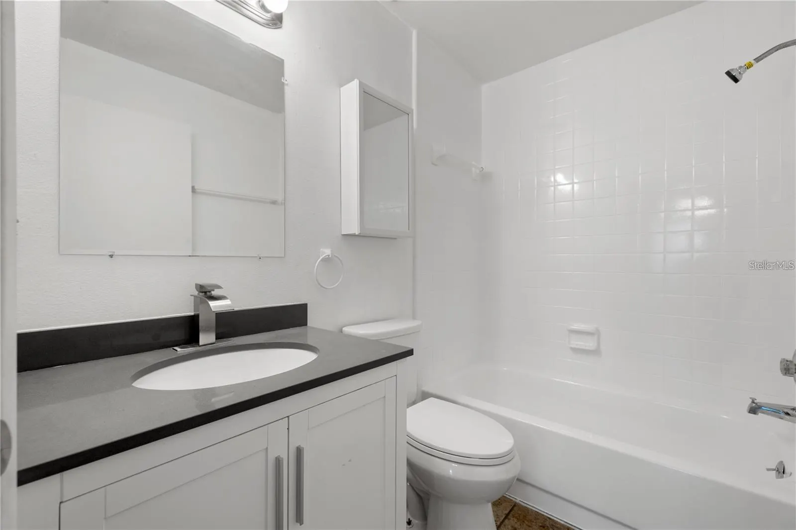 4004 DREAM OAK PL #203, #203