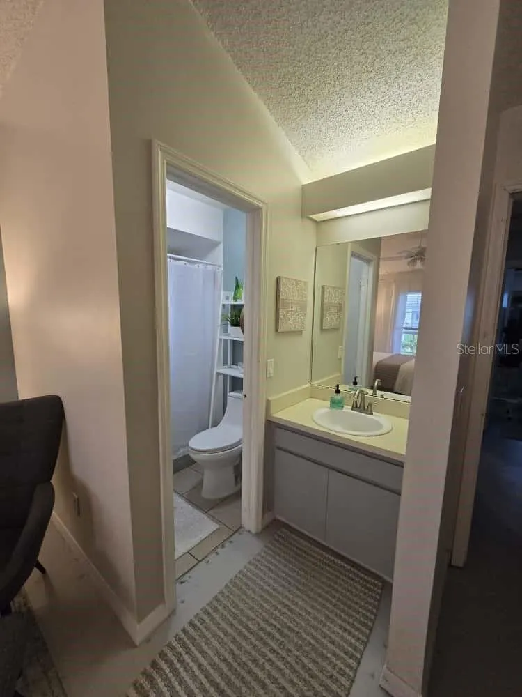 1615 CROSSRIDGE DR