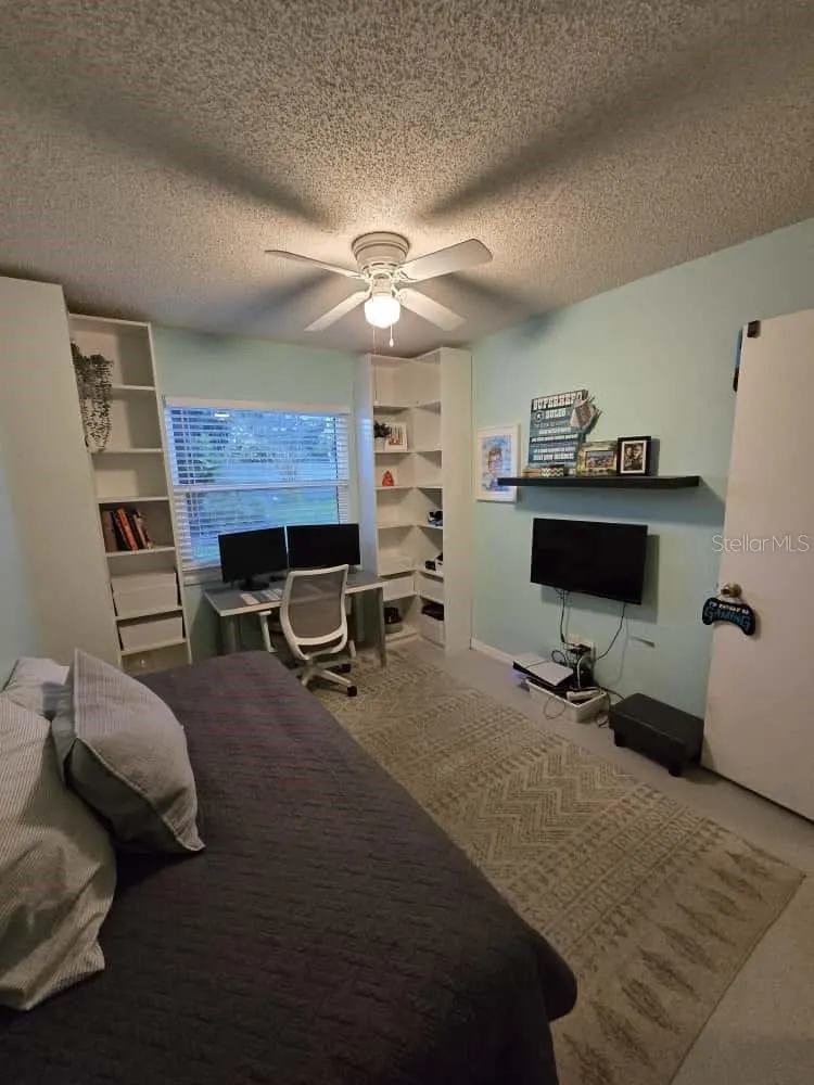 1615 CROSSRIDGE DR