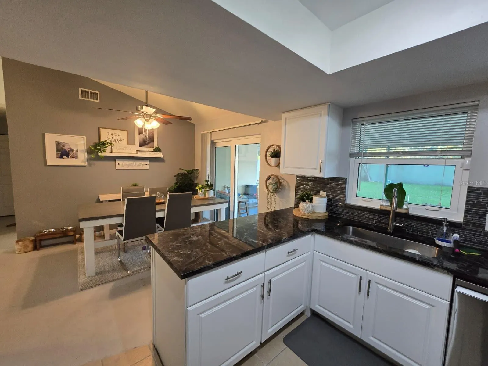 1615 CROSSRIDGE DR