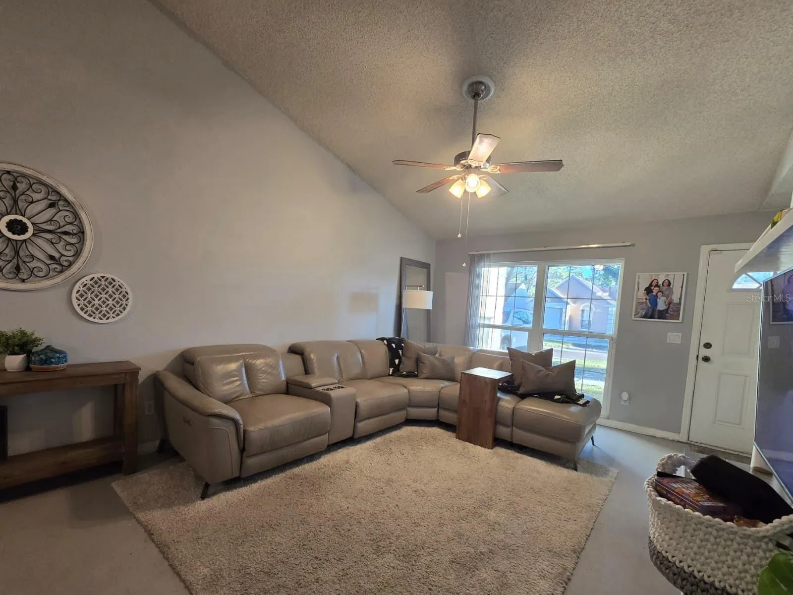 1615 CROSSRIDGE DR