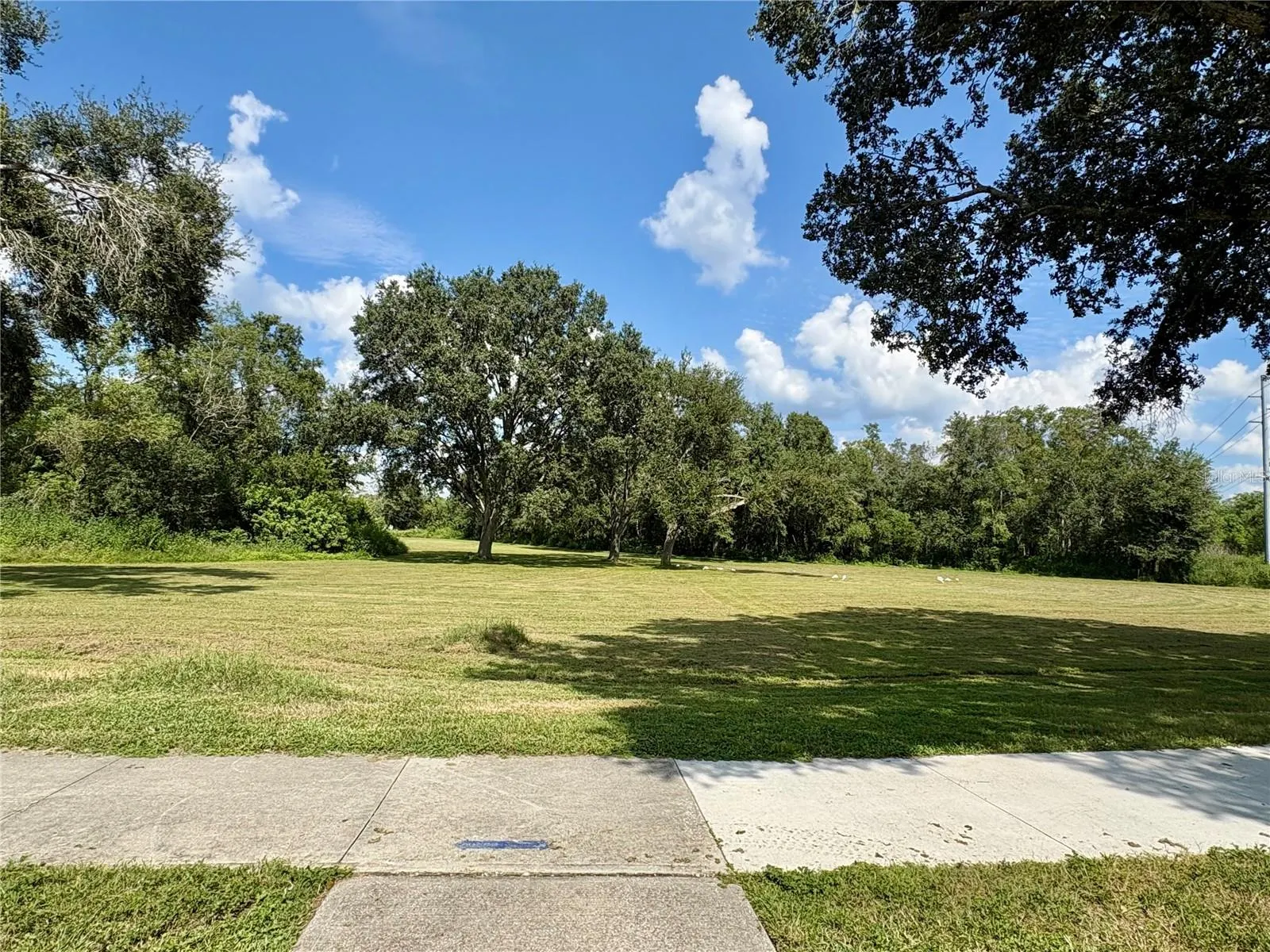 1615 CROSSRIDGE DR