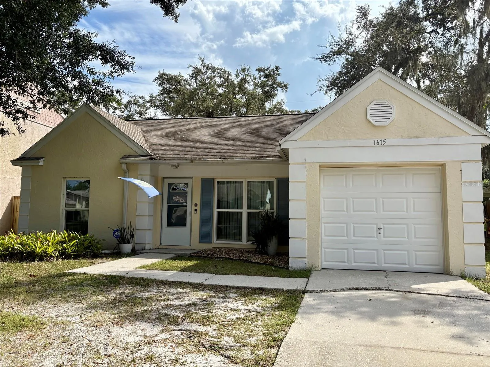 1615 CROSSRIDGE DR