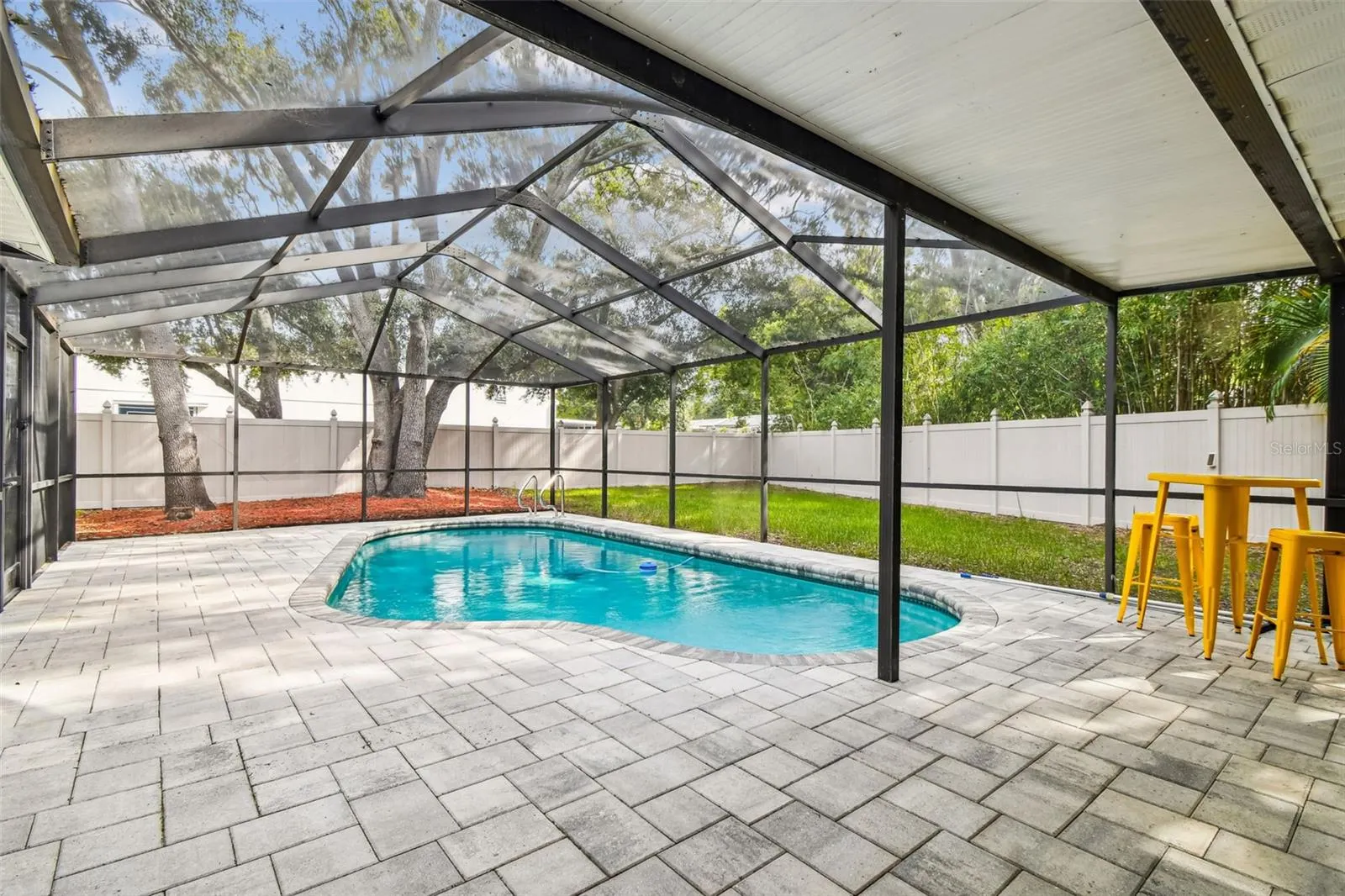 2504 GULFBREEZE CIR