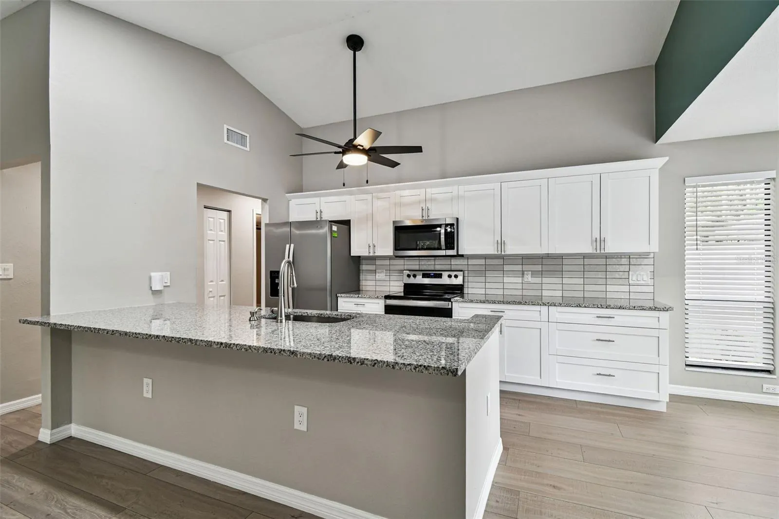 2504 GULFBREEZE CIR