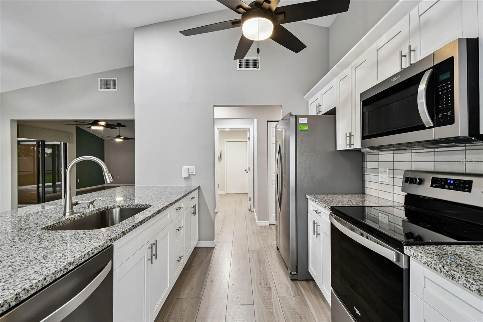 2504 GULFBREEZE CIR