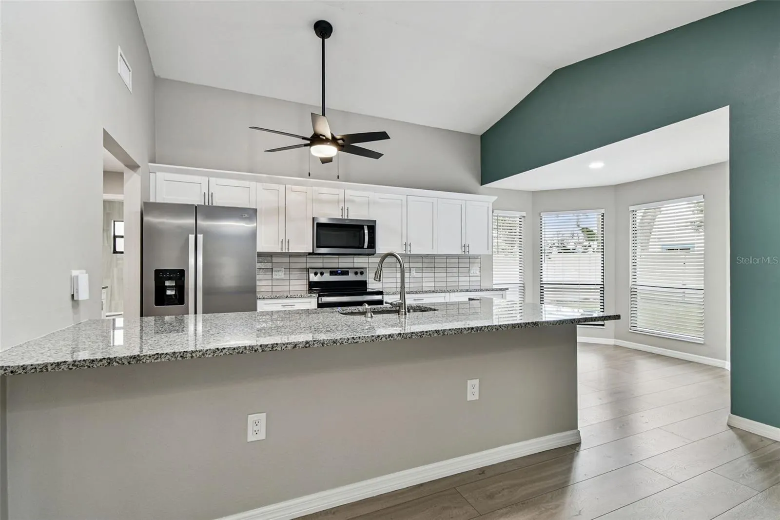 2504 GULFBREEZE CIR