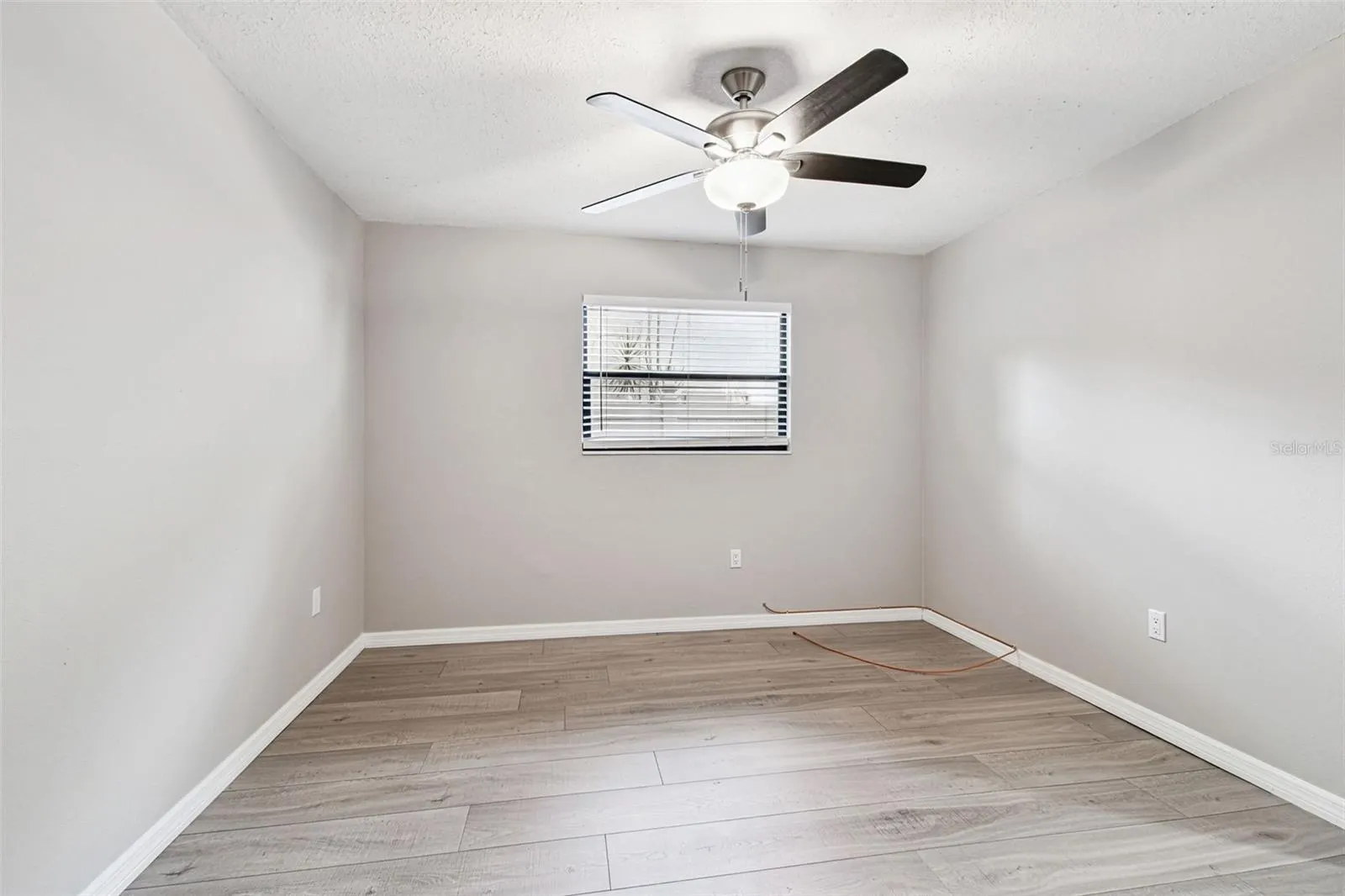 2504 GULFBREEZE CIR