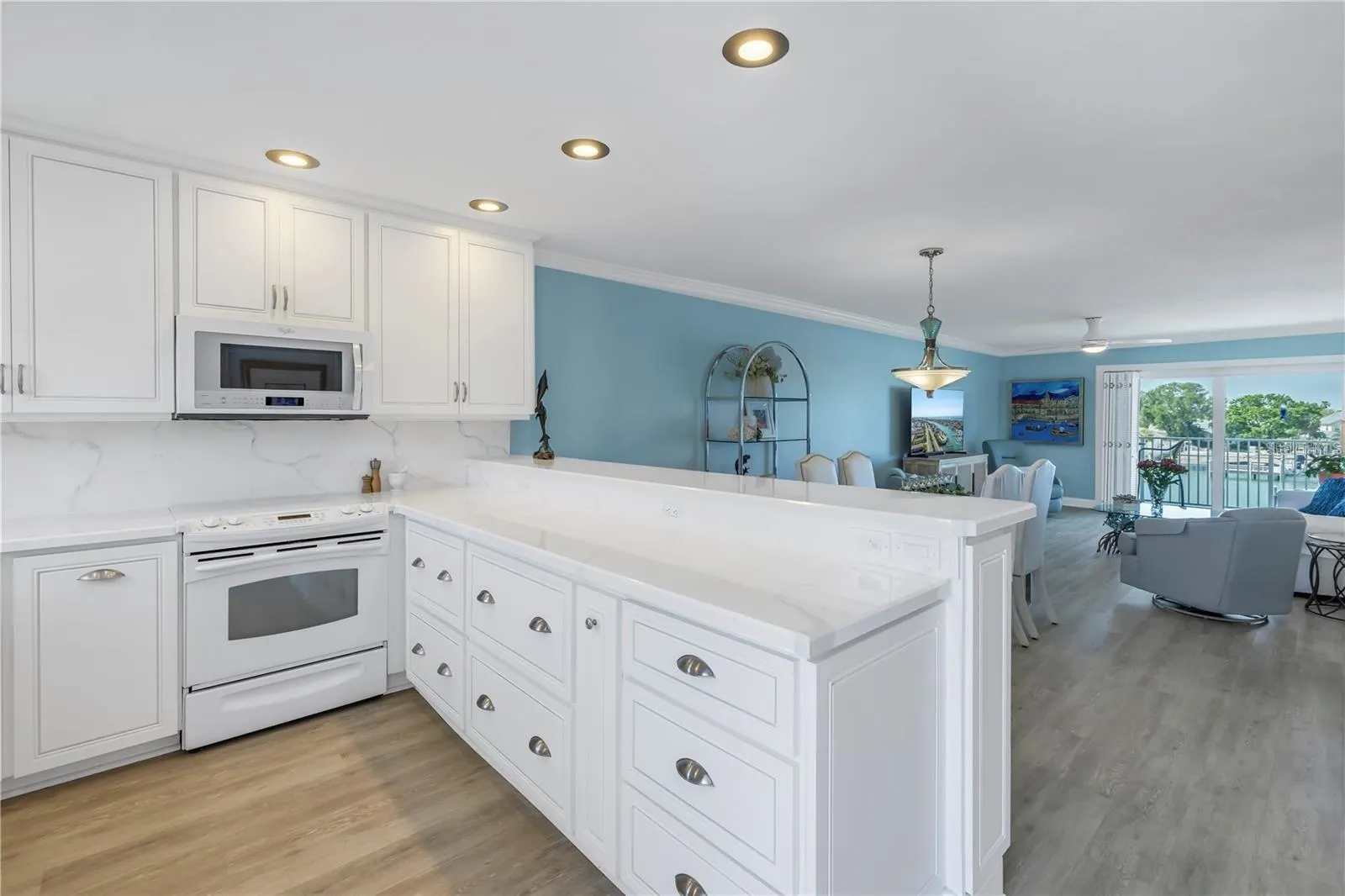 340 PINELLAS BAYWAY S #306, #306