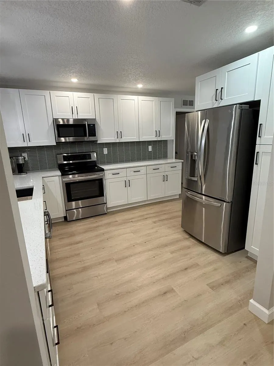 109 TIMBER CIR