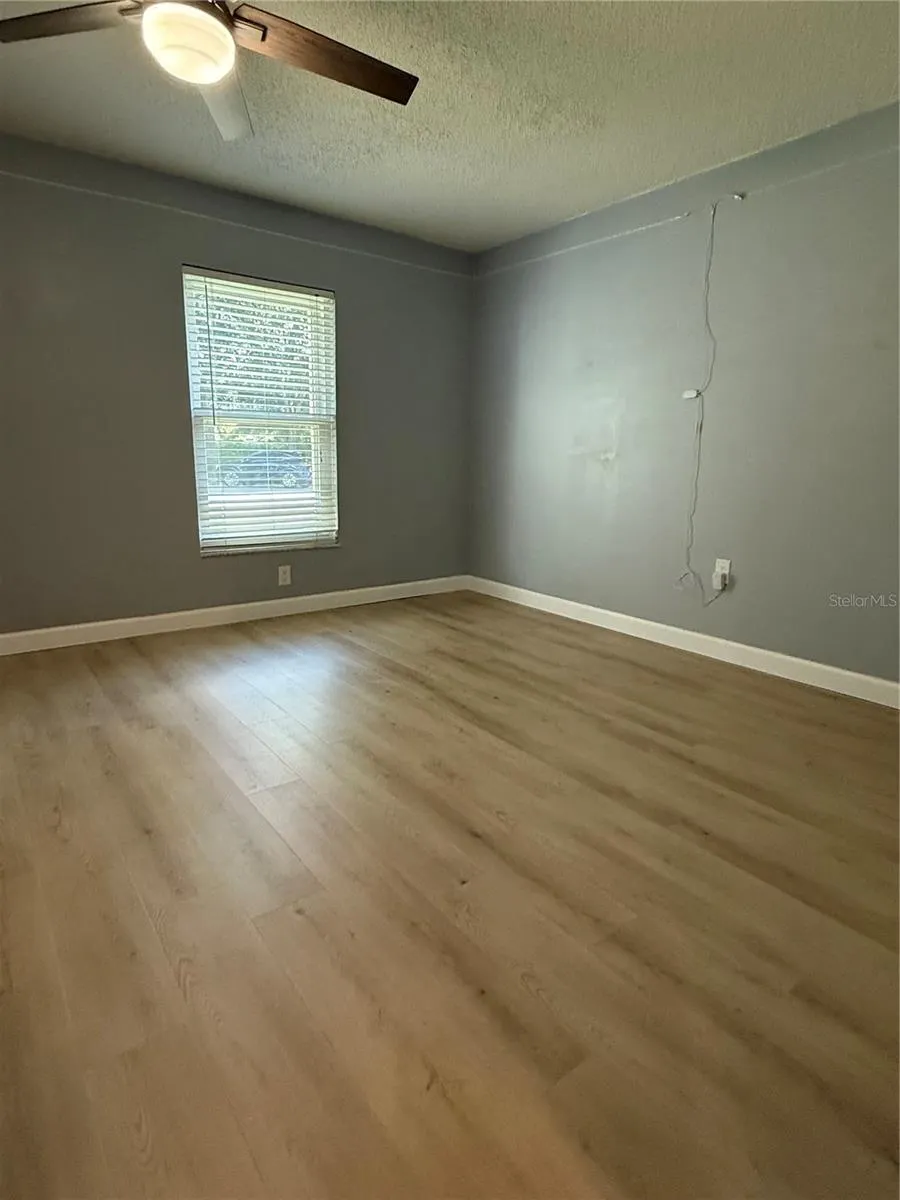 109 TIMBER CIR