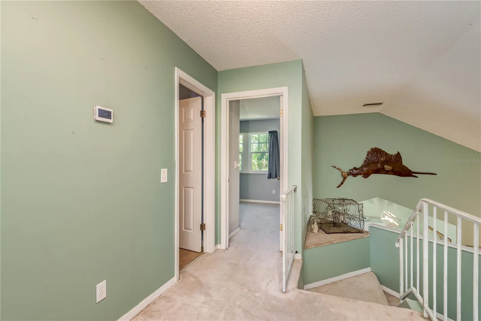 678 GREENGLEN LN