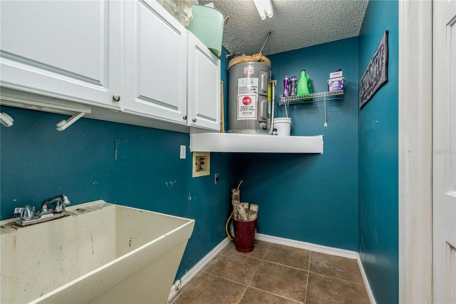 678 GREENGLEN LN