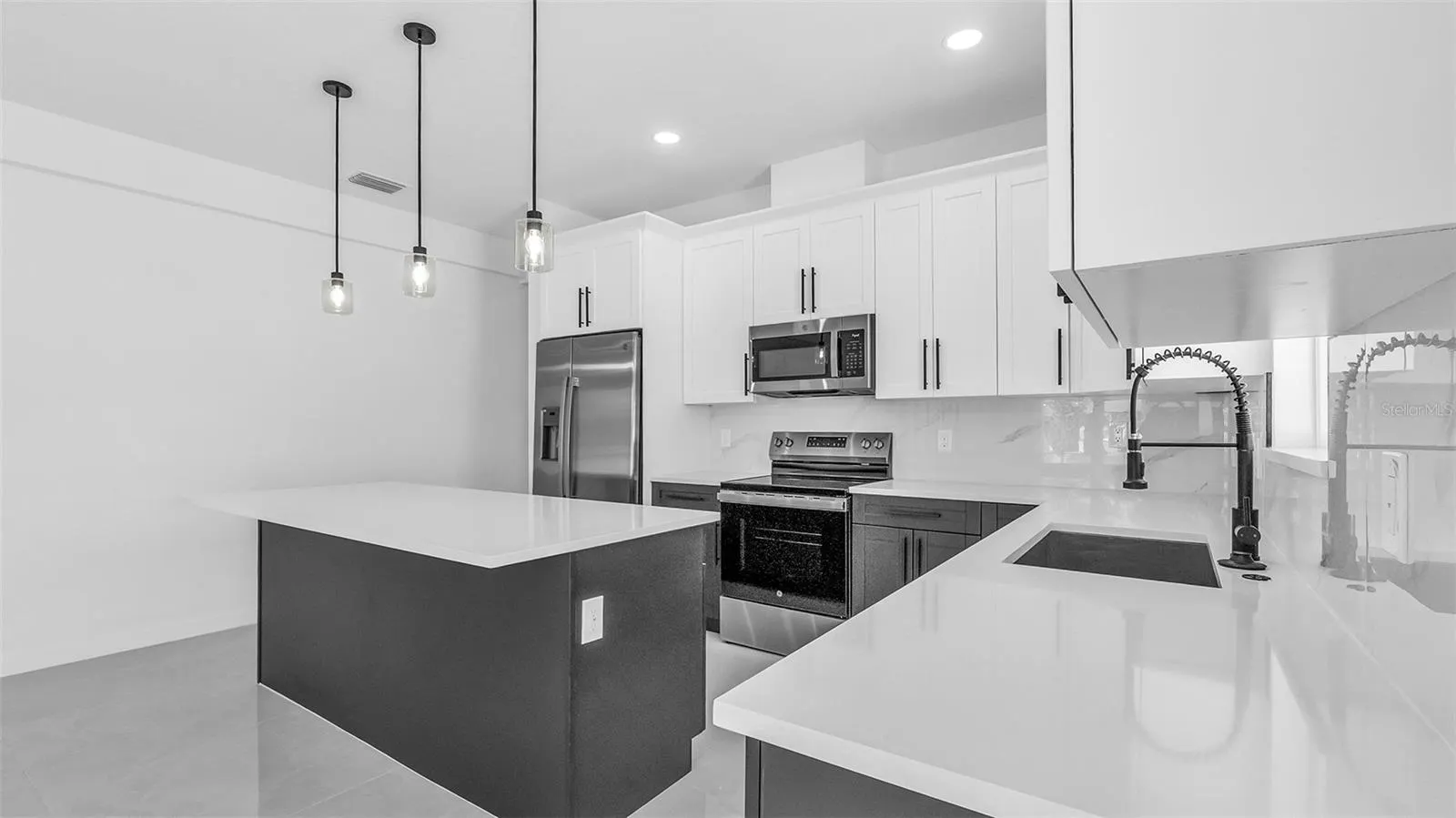 4808/4810 22ND AVE N