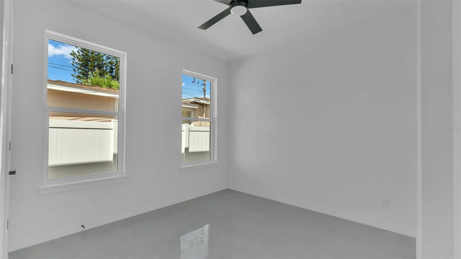 4808/4810 22ND AVE N