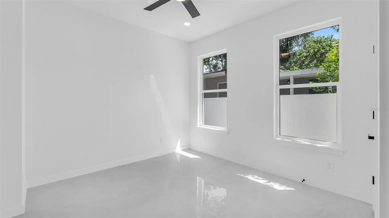 4808/4810 22ND AVE N