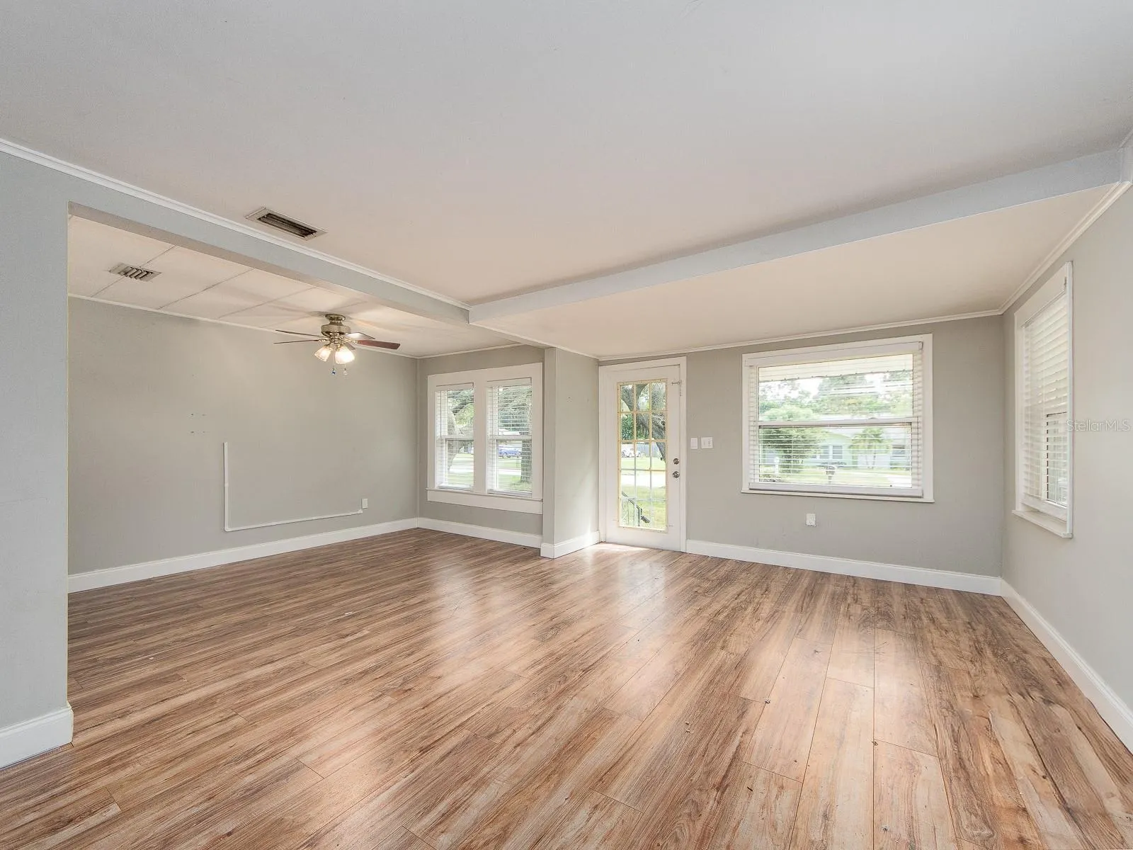 530 SKYVIEW AVE