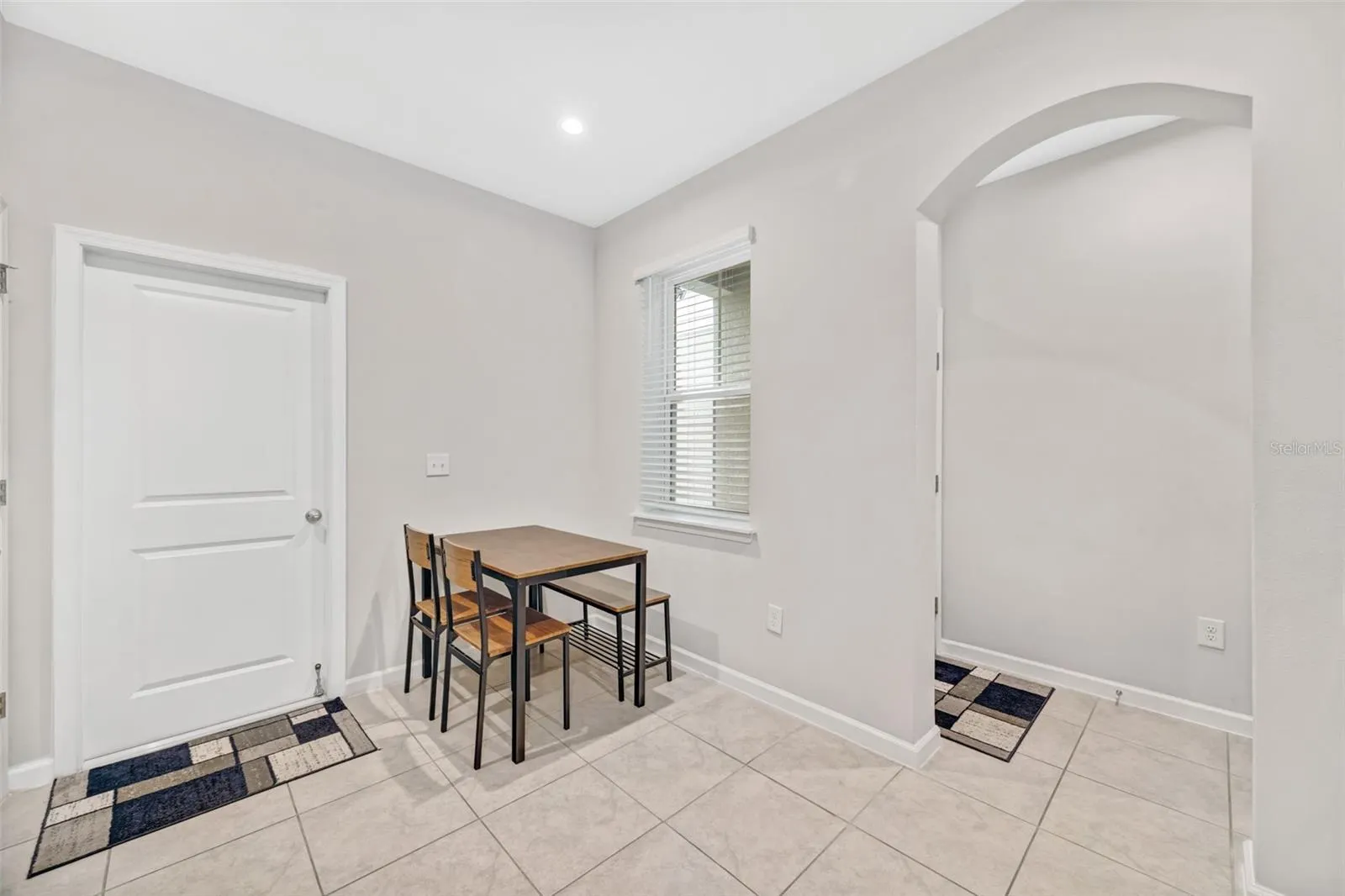 2110 LACEFLOWER DR