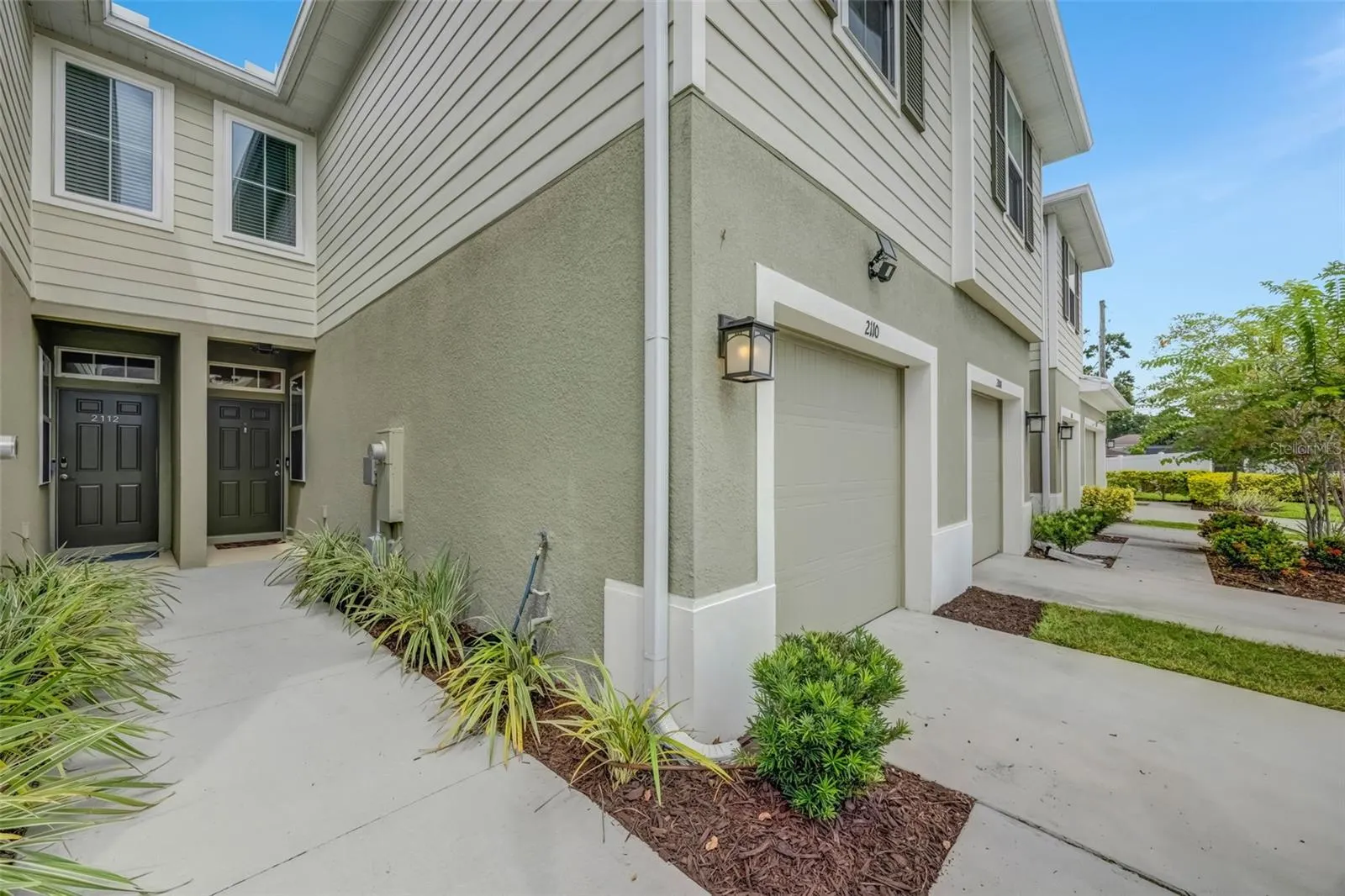 2110 LACEFLOWER DR