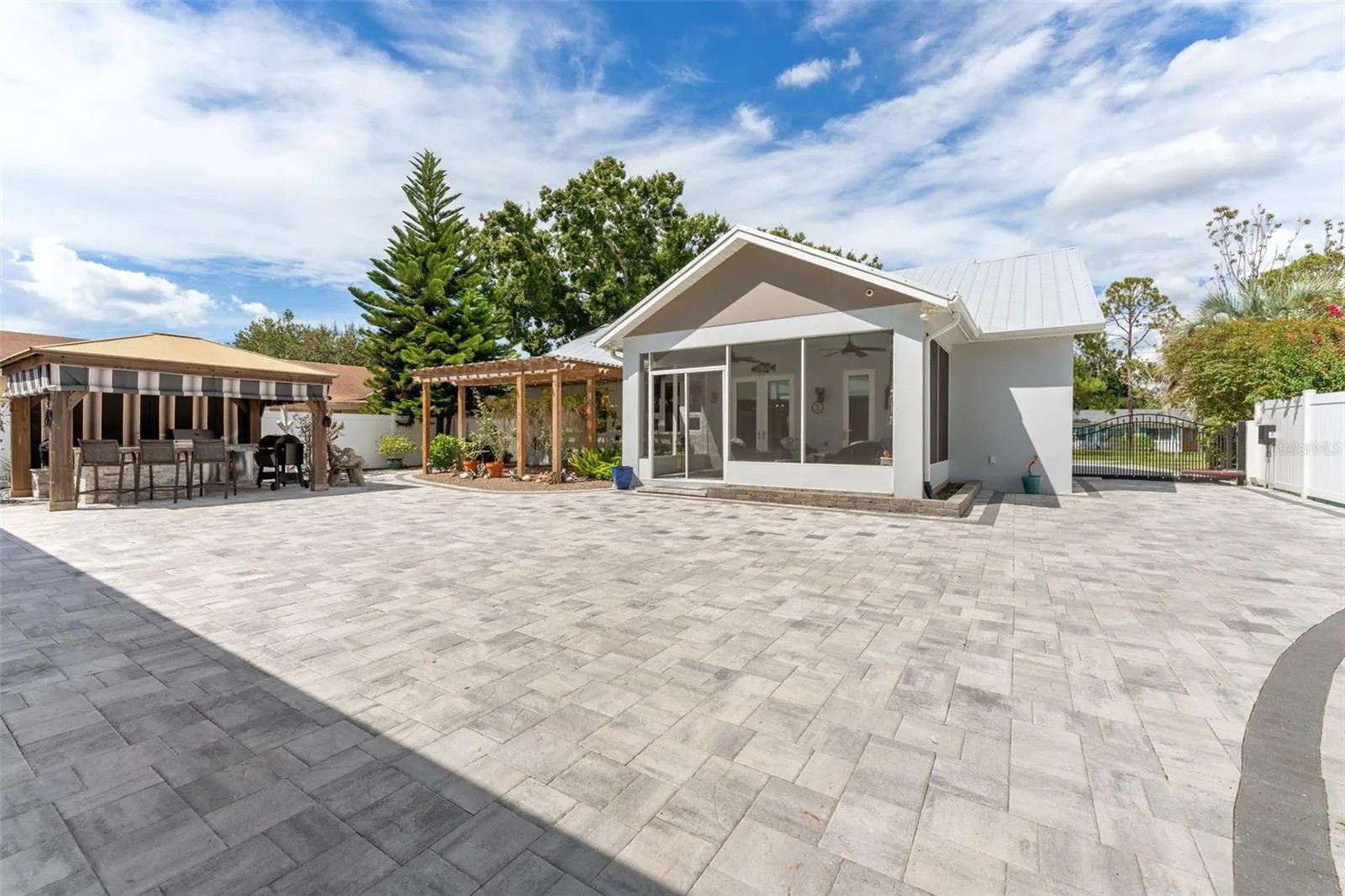 4114 W OKLAHOMA AVE